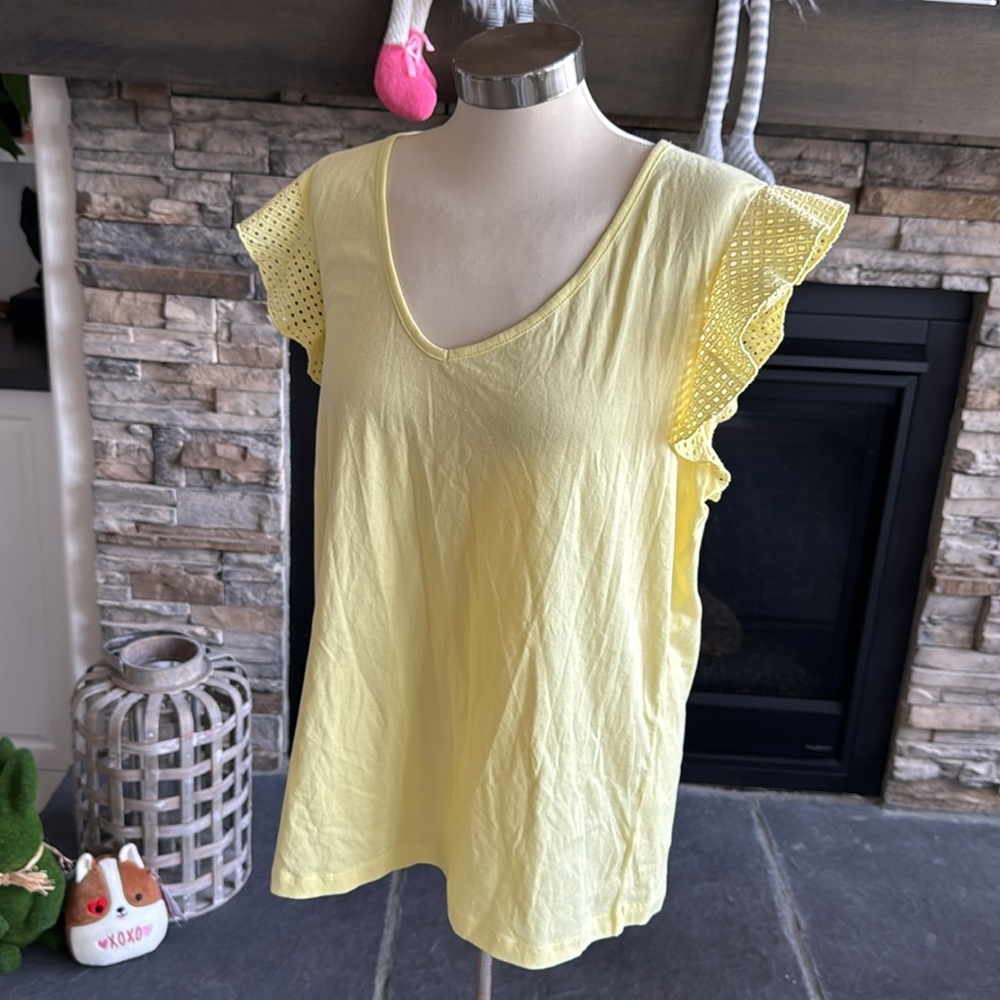 1901 eyelet ruffle sleeve top